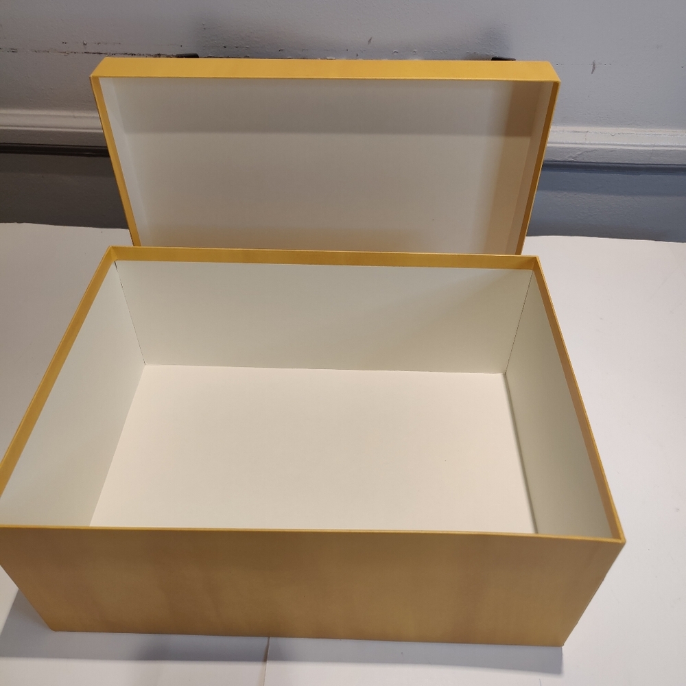 FENDI Large Box Authentic - Picture 6 of 9